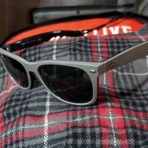 Ray Ban New Wayfarers